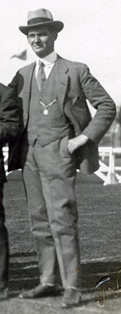 Leslie J Campbell, 1923